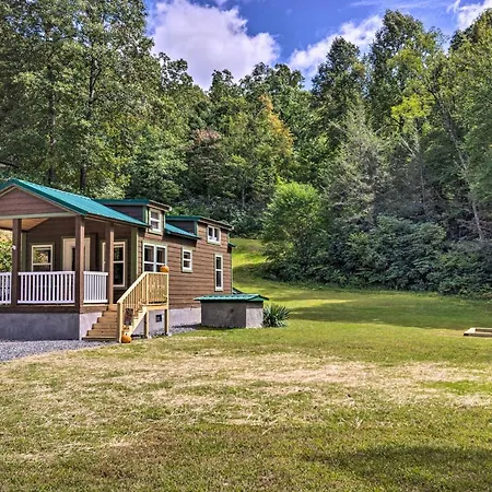 Quaint Mtn Cabin Tiny Living Near Big Adventure Brevard Exterior photo