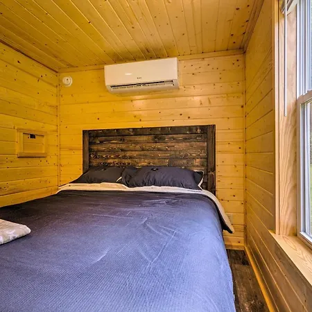 Quaint Mtn Cabin Tiny Living Near Big Adventure Brevard Exterior photo