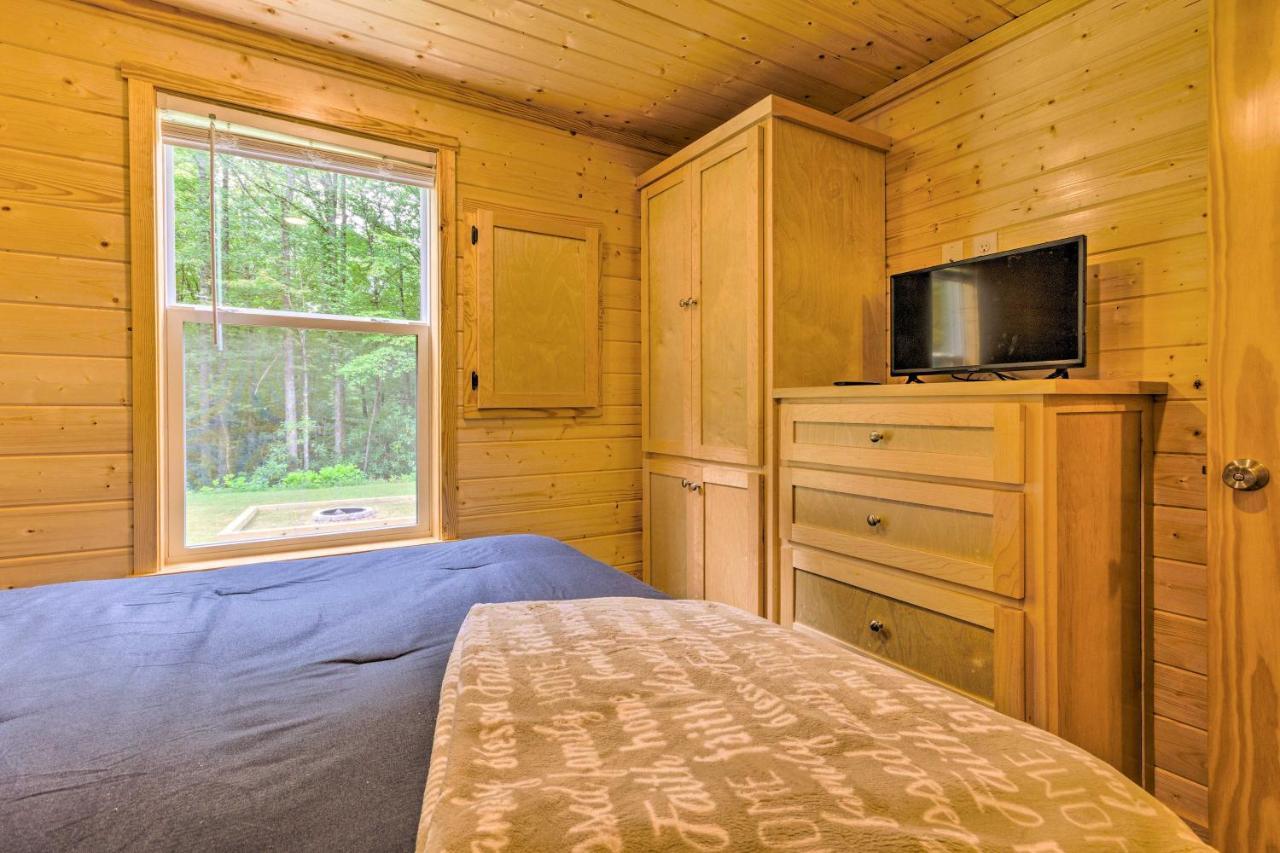 Quaint Mtn Tiny Living Near Big Adventure * Brevard
