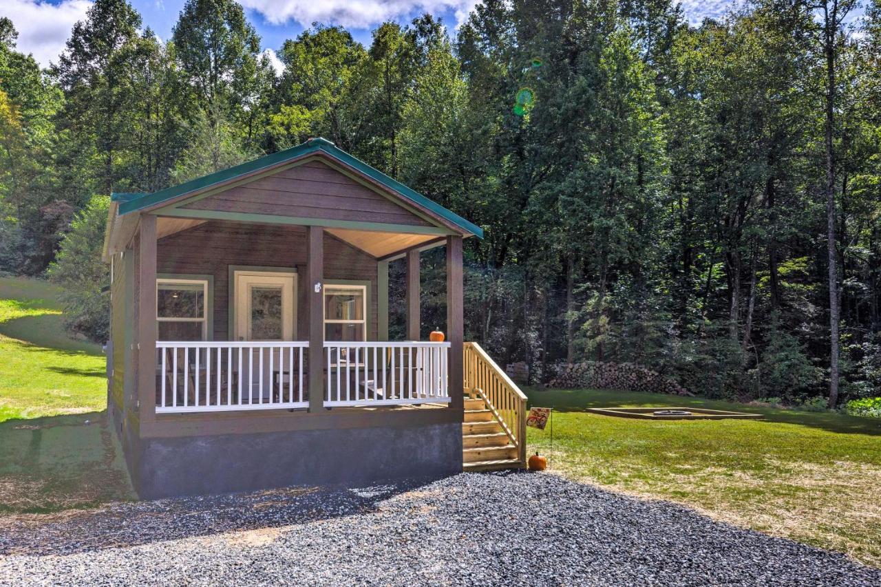 Holiday home Quaint Mtn Tiny Living Near Big Adventure